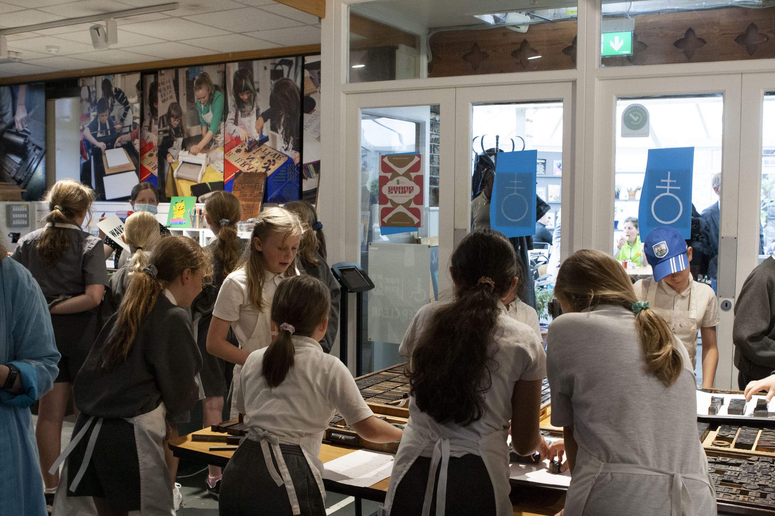 Students in the National Print Museum